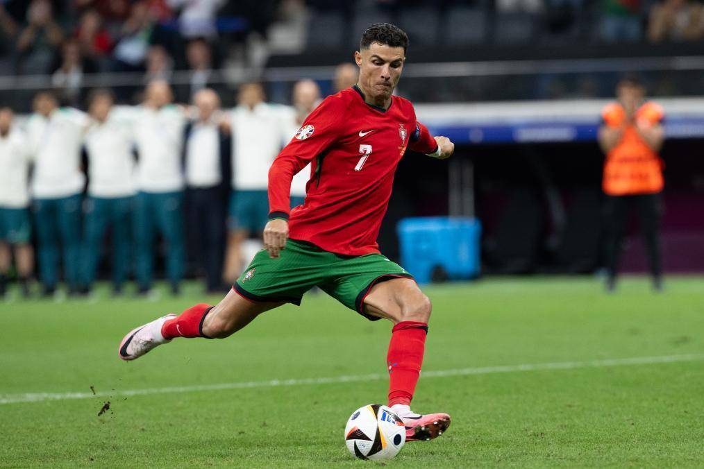 某某选手和 某某选手和